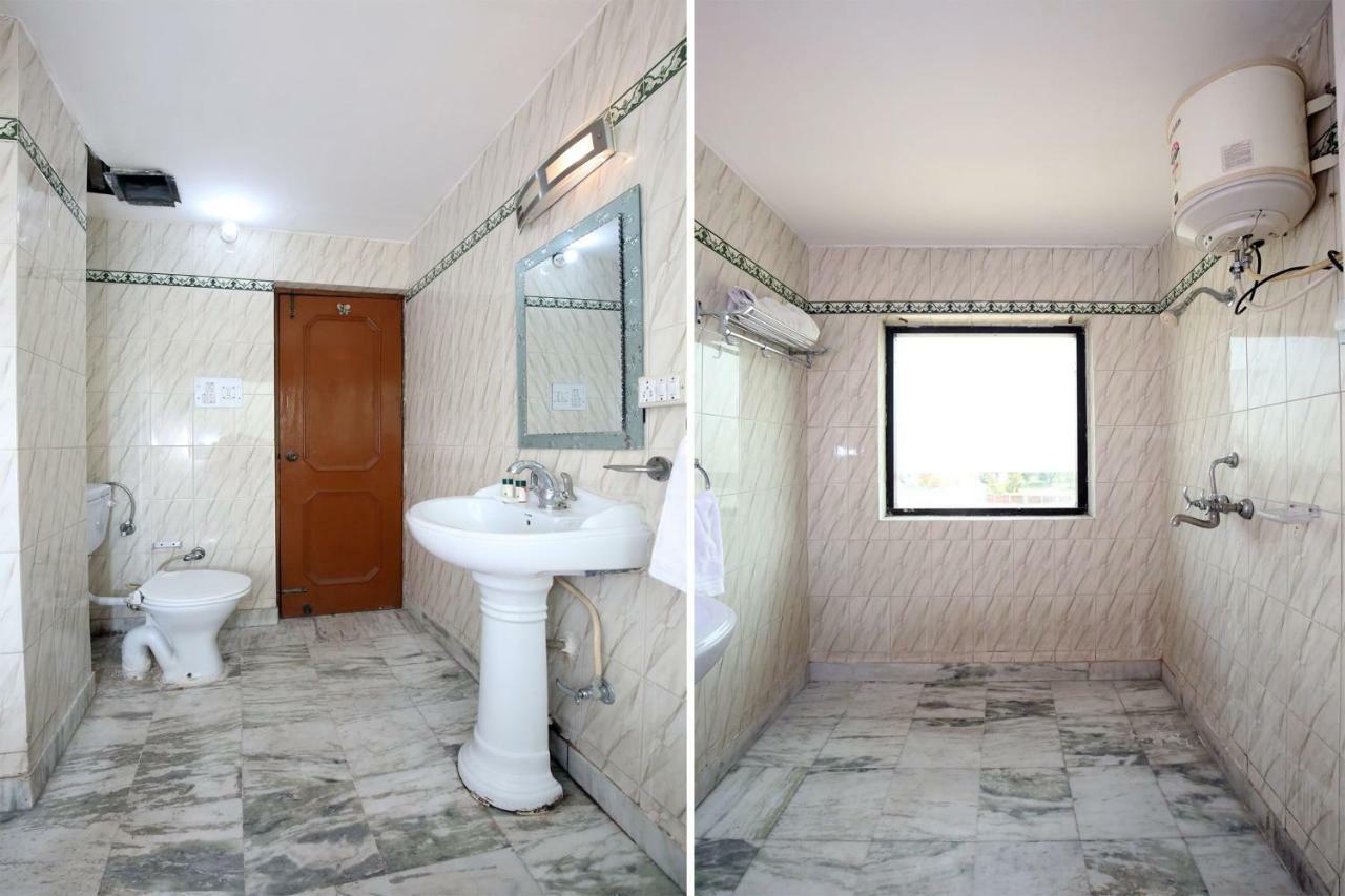 Capital O 10990 Hotel Gobind Regency Zirakpur Buitenkant foto