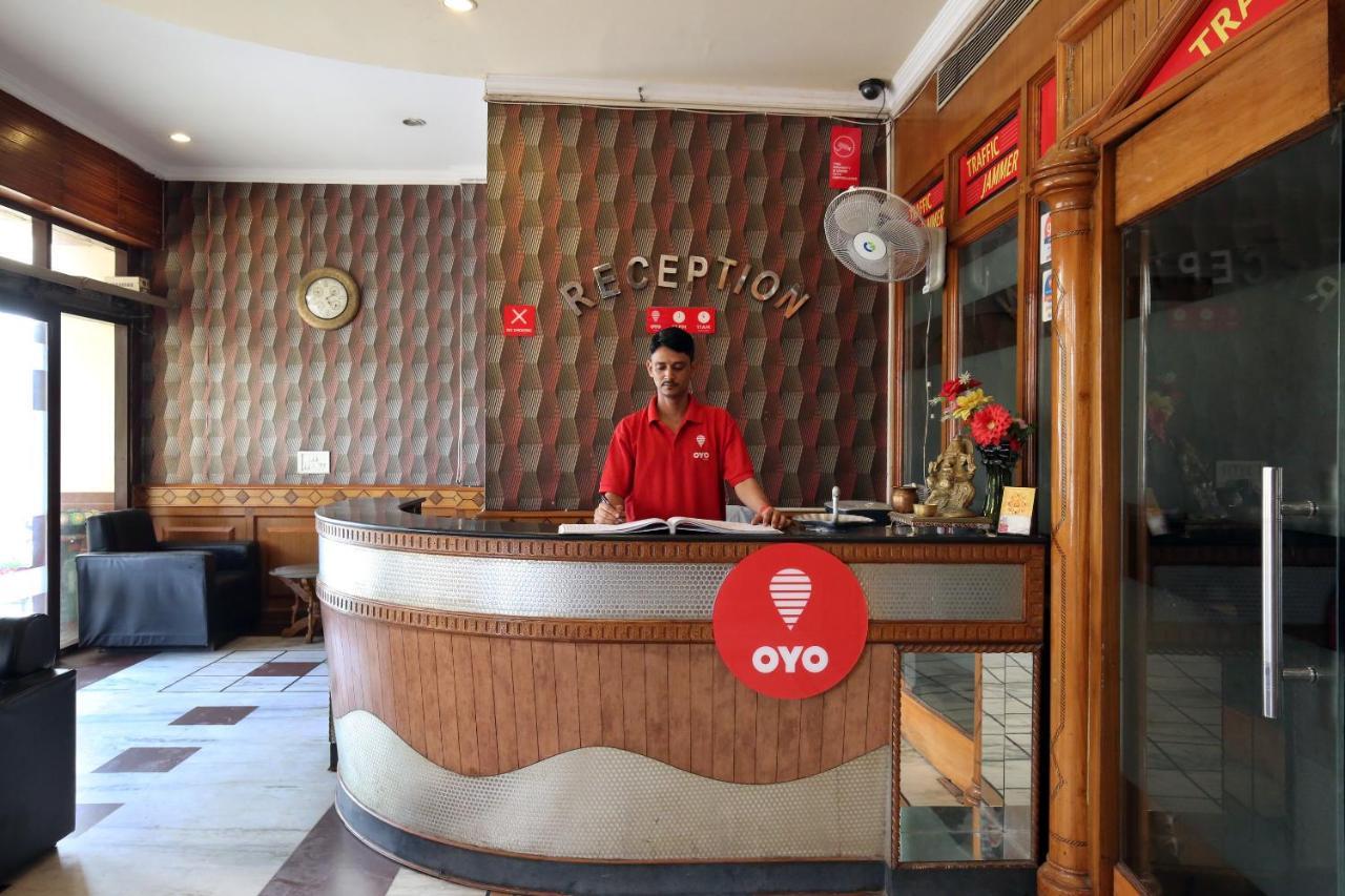 Capital O 10990 Hotel Gobind Regency Zirakpur Buitenkant foto